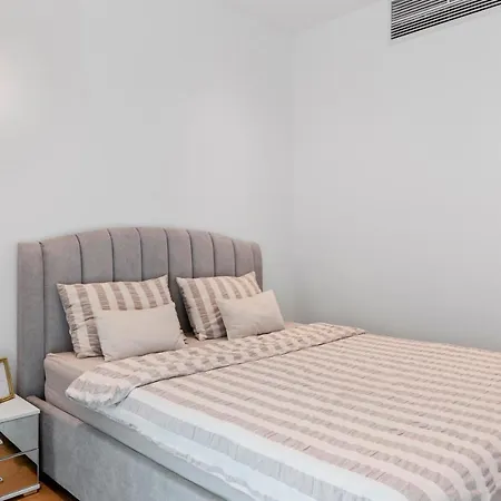 Apartament One Tower *