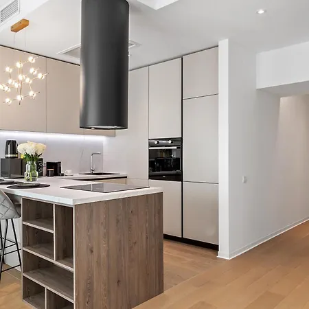One Tower Apartment *