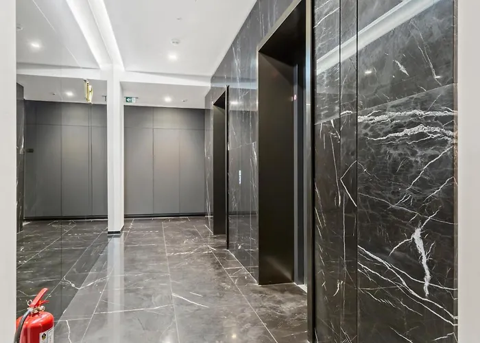 One Tower アパート ブカレスト