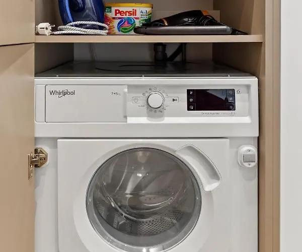 One Tower アパート *