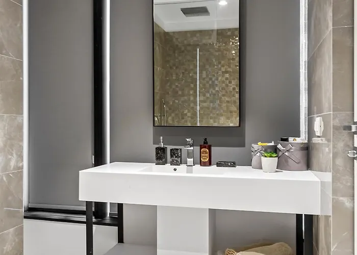 One Tower アパート *