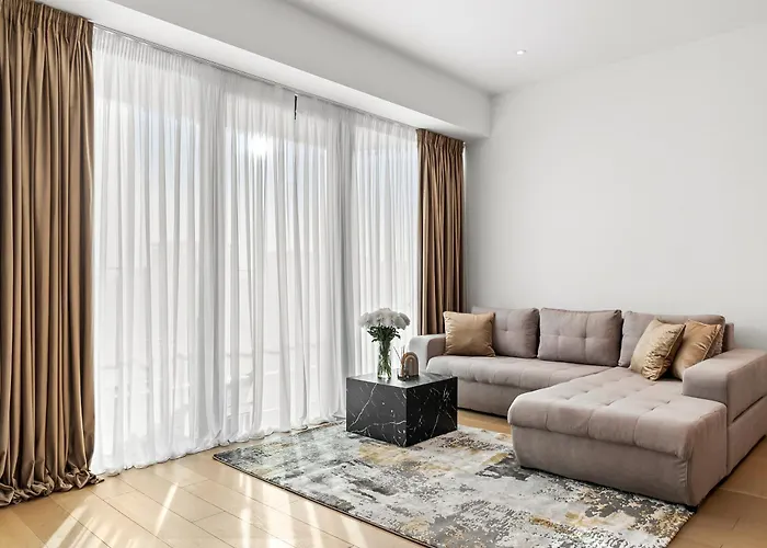 One Tower アパート ブカレスト