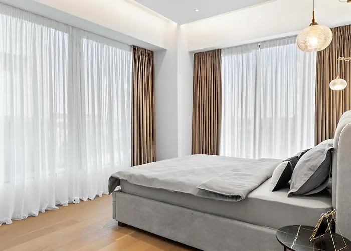 One Tower アパート *