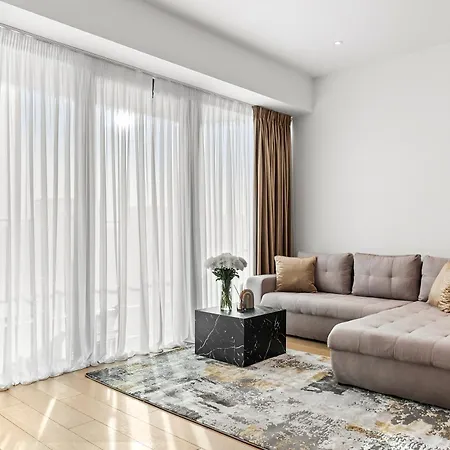 One Tower Apartment Bukarest