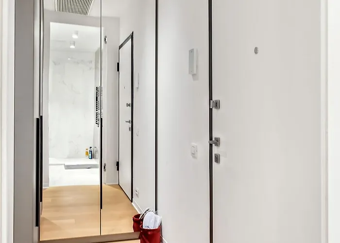 One Tower * Bukurešť