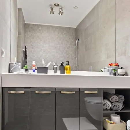 One Tower * Bukarest